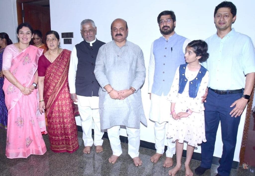 Family members with the Chief Minister
